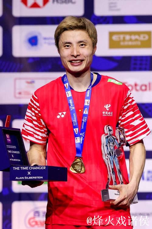 羽毛球世锦赛 石宇奇战胜拉克什亚晋级男单32强