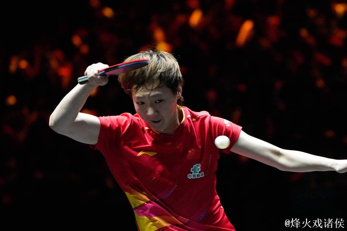 王曼昱气势如虹横扫对手 晋级WTT冠军赛8强